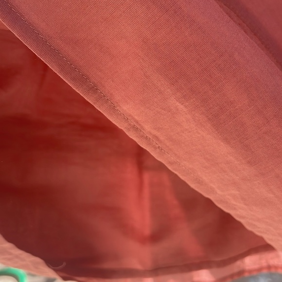 Reformation | Dunes Long Sleeve Smocked
Dress, SIZE 8 new with out tags - Picture 4 of 8